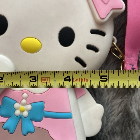 Hello Kitty Pink Crossbody Bag for Kids - Picture 14 of 16